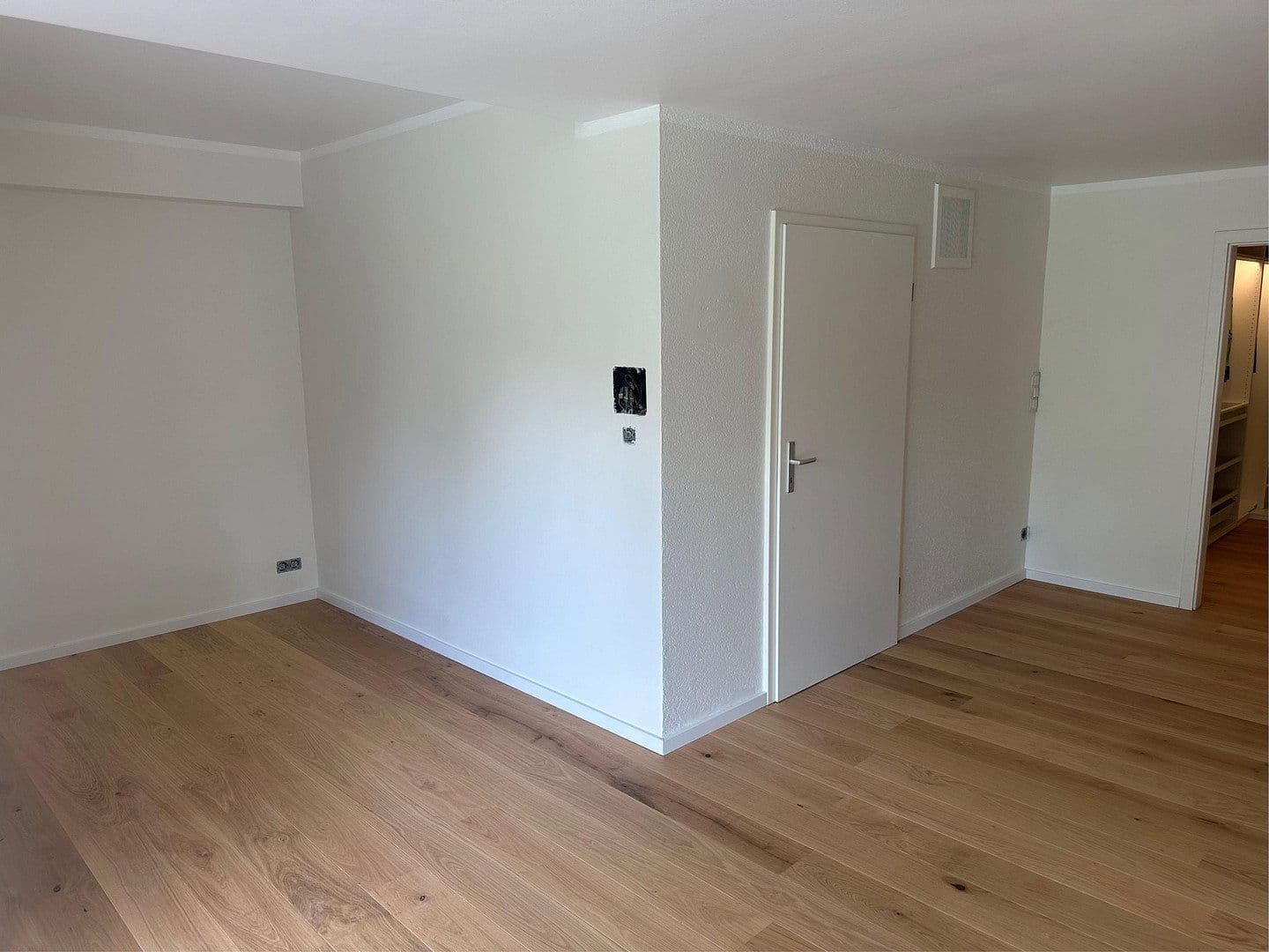 Prenájom bytu 2-izbový 130 m², Bendestorf, Dolné Sasko Prenájom bytu 2-izbový 130 m², Bendestorf, Dolné Sasko