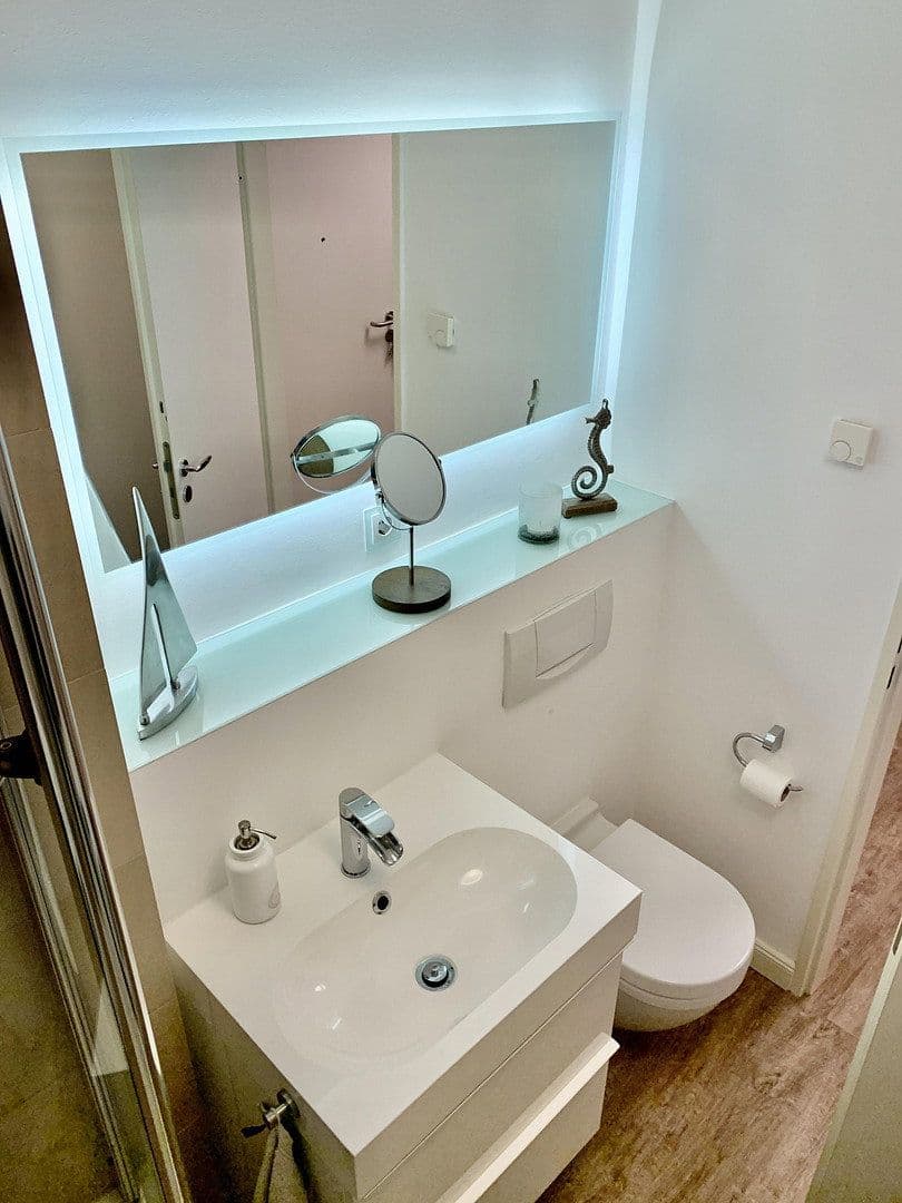 Prenájom bytu 2-izbový 55 m², Hamburg, Hamburg Prenájom bytu 2-izbový 55 m², Hamburg, Hamburg