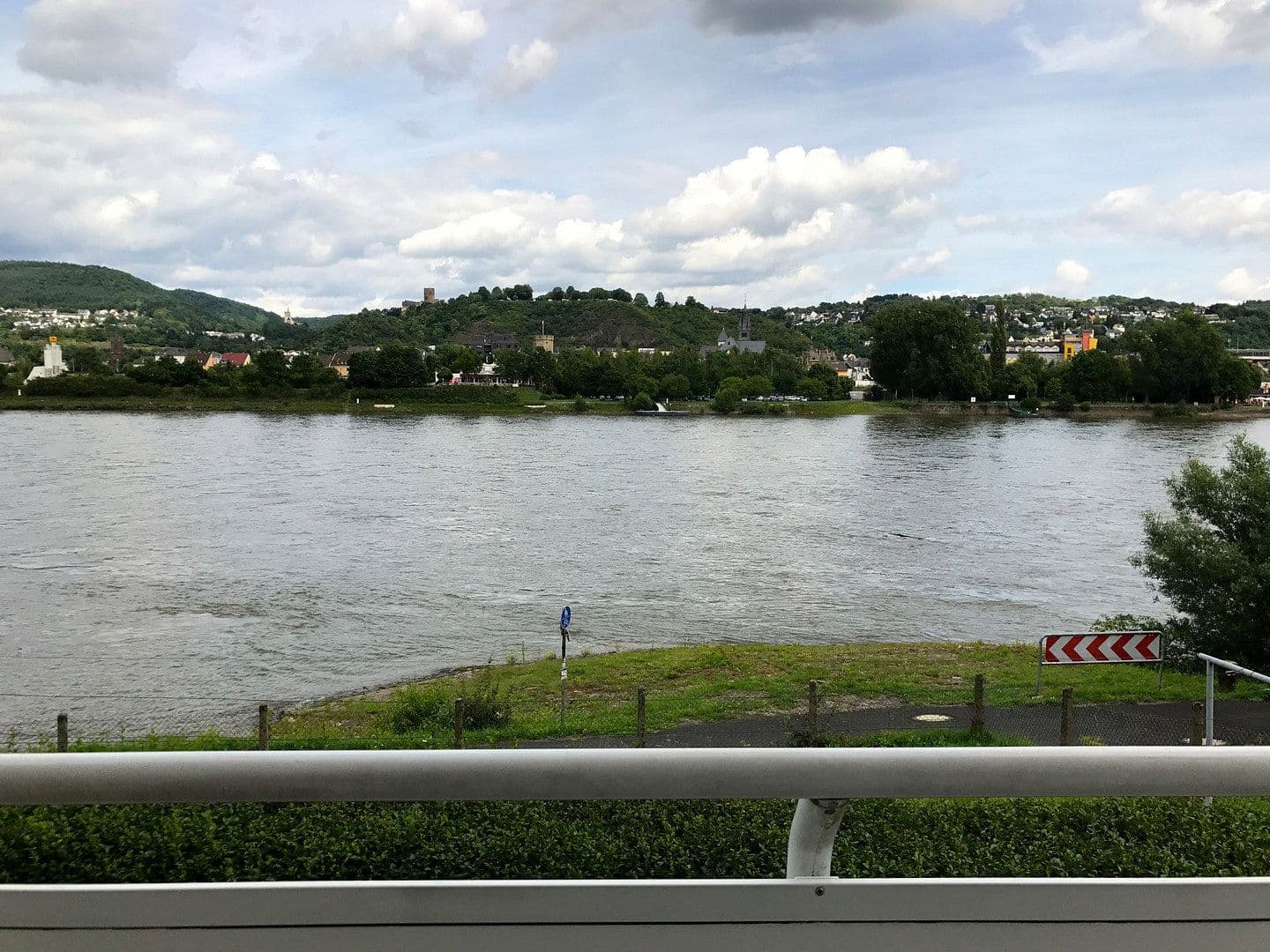 Prenájom bytu 3-izbový 65 m², Brunnenstr, 64, Koblenz - Stolzenfels Kripp, Porýnie-Falcko Prenájom bytu 3-izbový 65 m², Brunnenstr, 64, Koblenz - Stolzenfels Kripp, Porýnie-Falcko