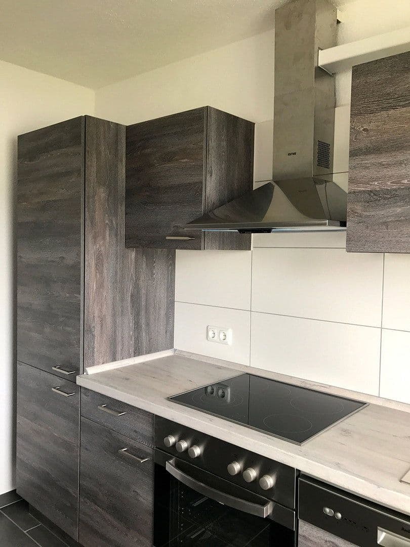 Prenájom bytu 3-izbový 65 m², Brunnenstr, 64, Koblenz - Stolzenfels Kripp, Porýnie-Falcko Prenájom bytu 3-izbový 65 m², Brunnenstr, 64, Koblenz - Stolzenfels Kripp, Porýnie-Falcko