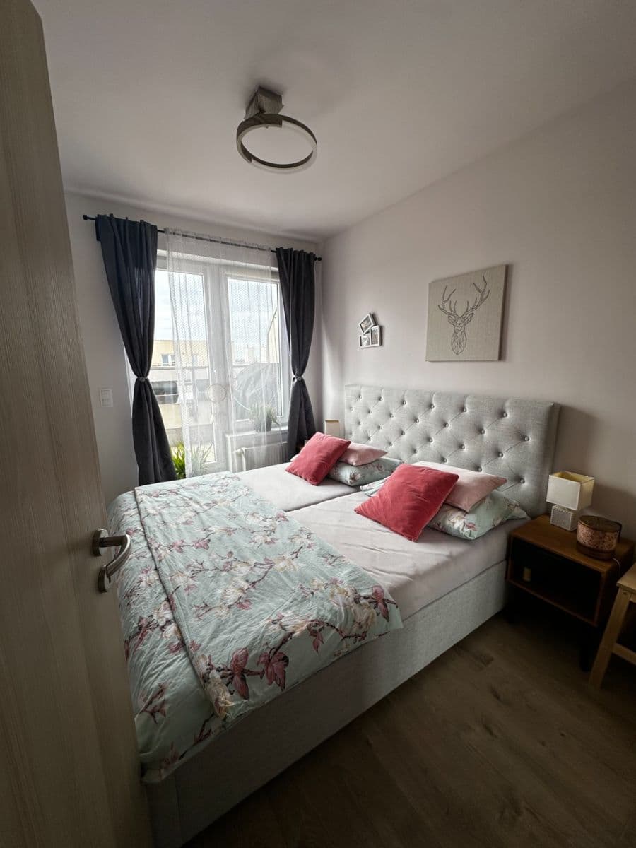 Prenájom bytu 2-izbový 50 m², Miloše Havla, Praha, Praha Prenájom bytu 2-izbový 50 m², Miloše Havla, Praha, Praha