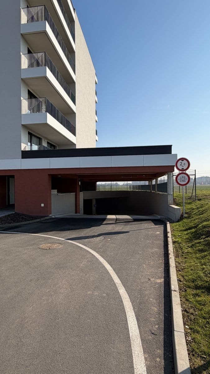 Prenájom bytu 1-izbový 35 m², Vyletalova, Praha, Praha Prenájom bytu 1-izbový 35 m², Vyletalova, Praha, Praha