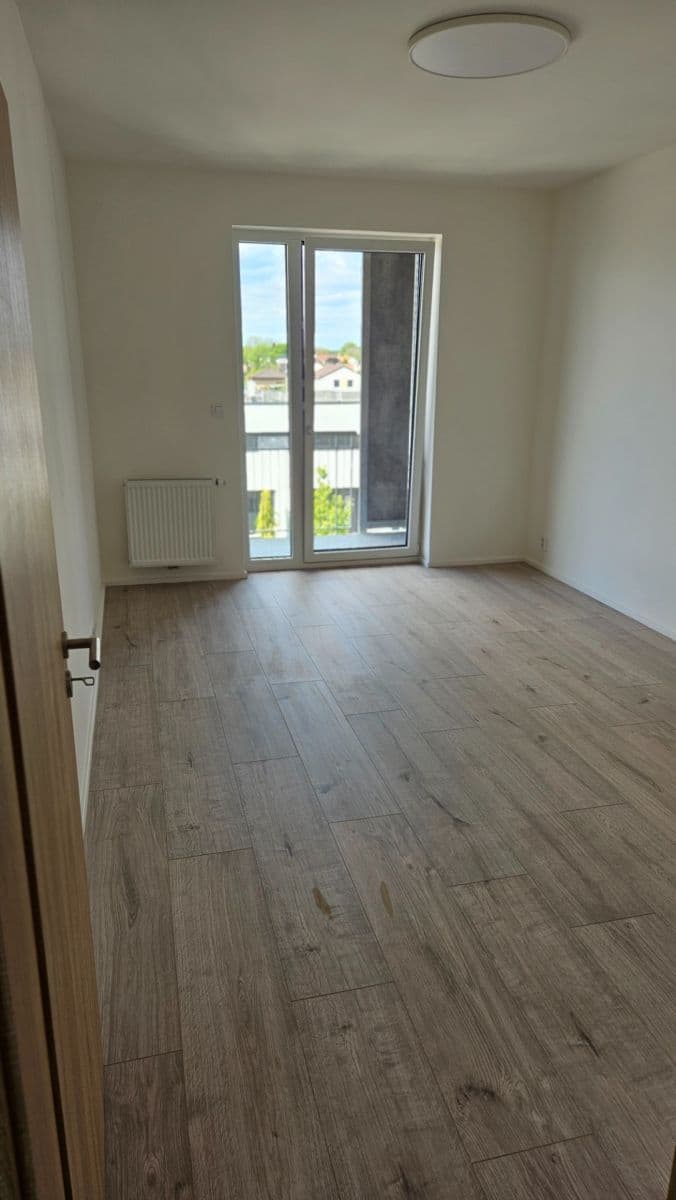 Prenájom bytu 2-izbový 64 m², Generála Sedláčka, Brandýs nad Labem-Stará Boleslav, Středočeský kraj Prenájom bytu 2-izbový 64 m², Generála Sedláčka, Brandýs nad Labem-Stará Boleslav, Středočeský kraj