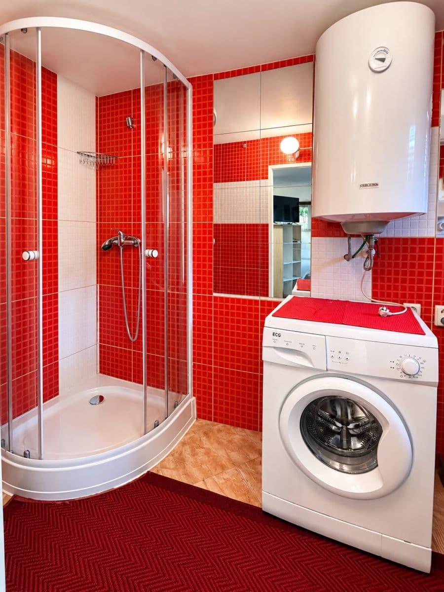 Prenájom bytu 1-izbový 30 m², Za Šmatlíkem, Praha, Praha Prenájom bytu 1-izbový 30 m², Za Šmatlíkem, Praha, Praha