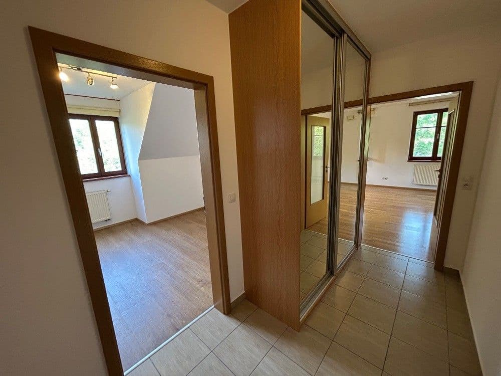 Prenájom bytu 2-izbový 60 m², K Náhonu, Praha, Praha Prenájom bytu 2-izbový 60 m², K Náhonu, Praha, Praha