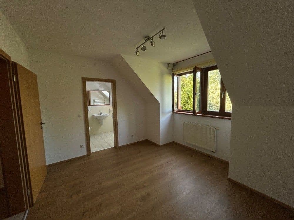Prenájom bytu 2-izbový 60 m², K Náhonu, Praha, Praha Prenájom bytu 2-izbový 60 m², K Náhonu, Praha, Praha
