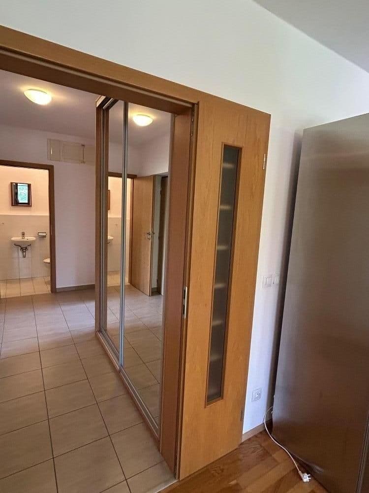 Prenájom bytu 2-izbový 60 m², K Náhonu, Praha, Praha Prenájom bytu 2-izbový 60 m², K Náhonu, Praha, Praha