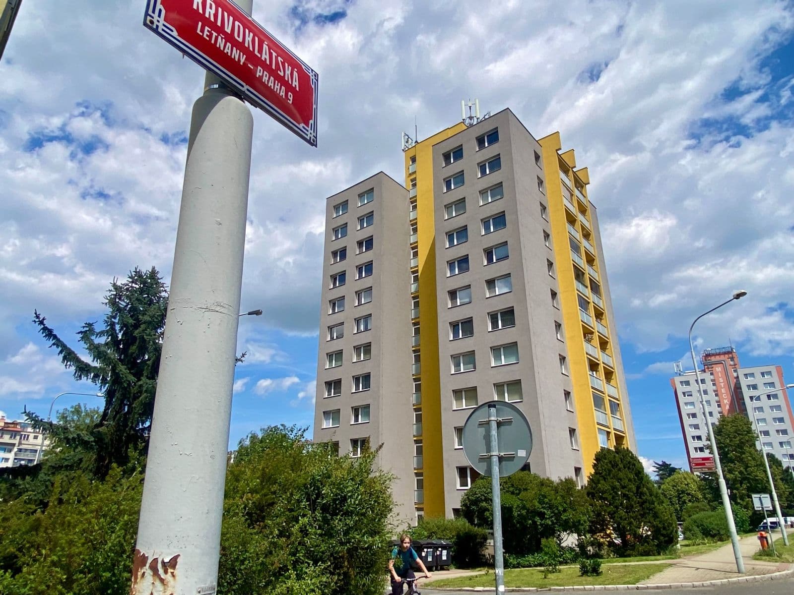 Prenájom bytu 1-izbový 28 m², Křivoklátská, Praha, Praha Prenájom bytu 1-izbový 28 m², Křivoklátská, Praha, Praha