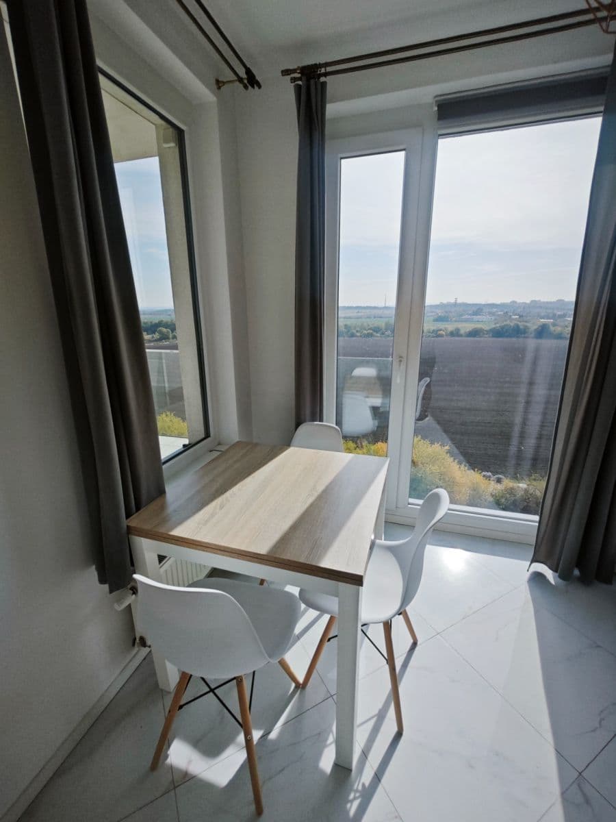 Prenájom bytu 2-izbový 54 m², Honzíkova, Praha, Praha Prenájom bytu 2-izbový 54 m², Honzíkova, Praha, Praha