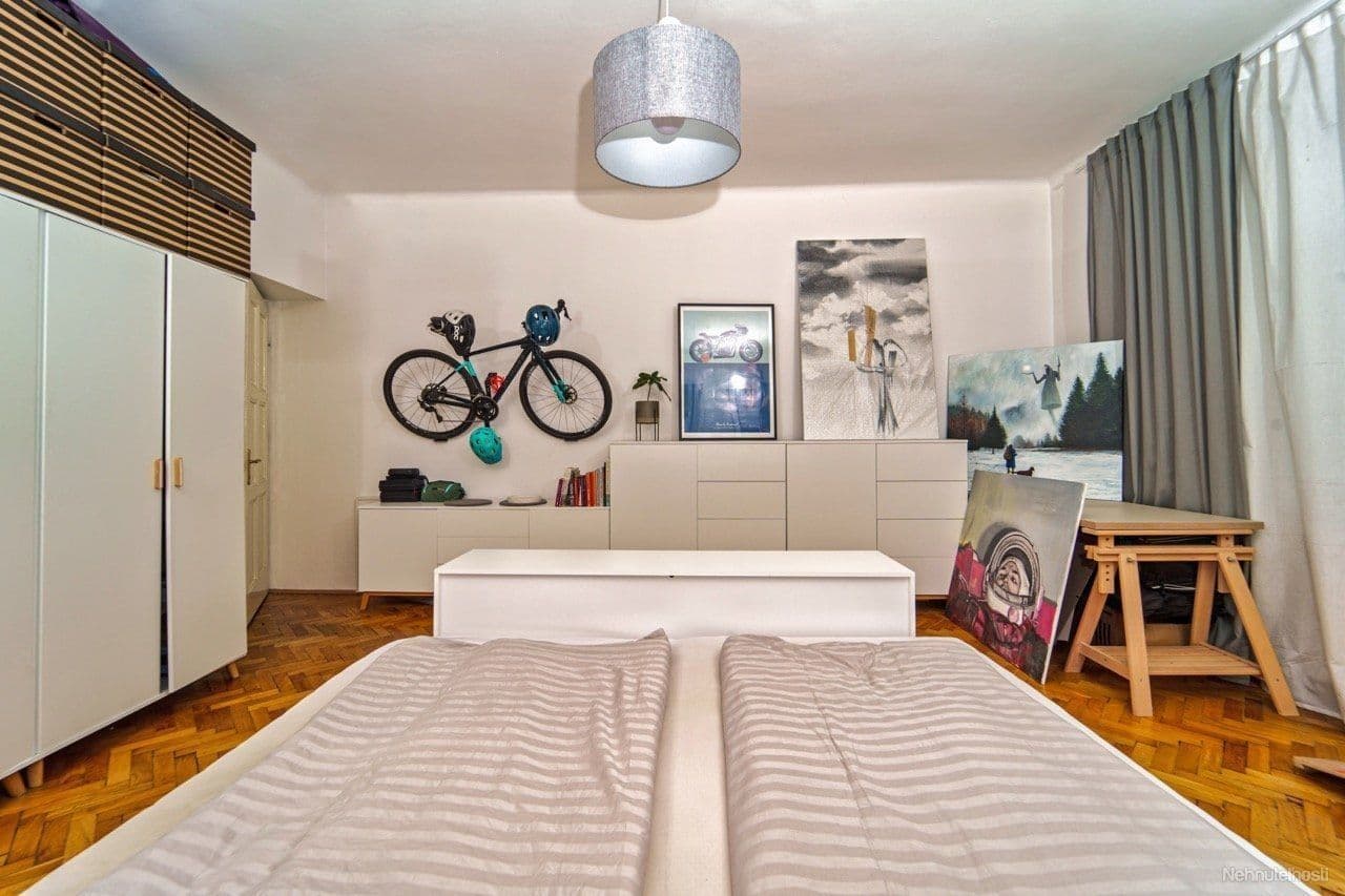 Prenájom bytu 2-izbový 63 m², Republiky, Žilina, Žilinský kraj Prenájom bytu 2-izbový 63 m², Republiky, Žilina, Žilinský kraj