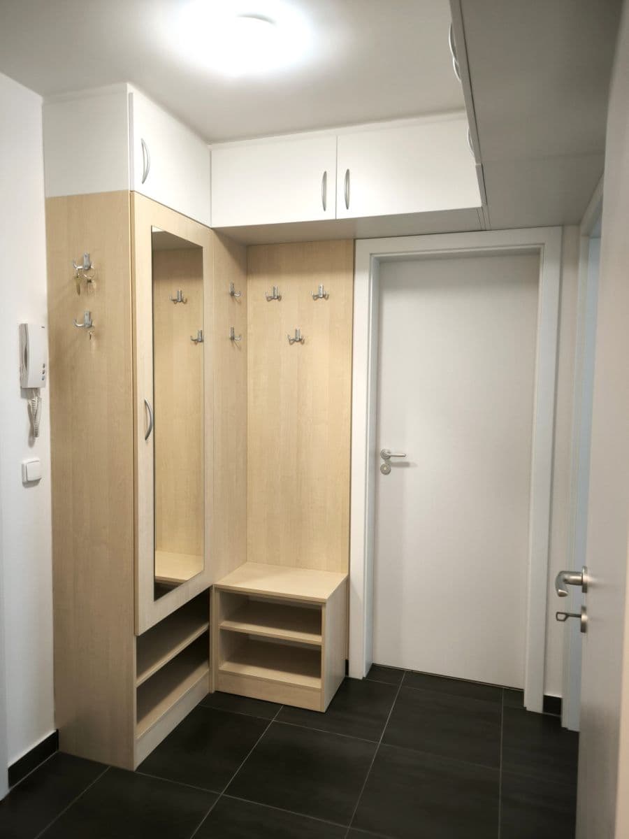 Prenájom bytu 2-izbový 48 m², Jindřicha Bubeníčka, Praha, Praha Prenájom bytu 2-izbový 48 m², Jindřicha Bubeníčka, Praha, Praha