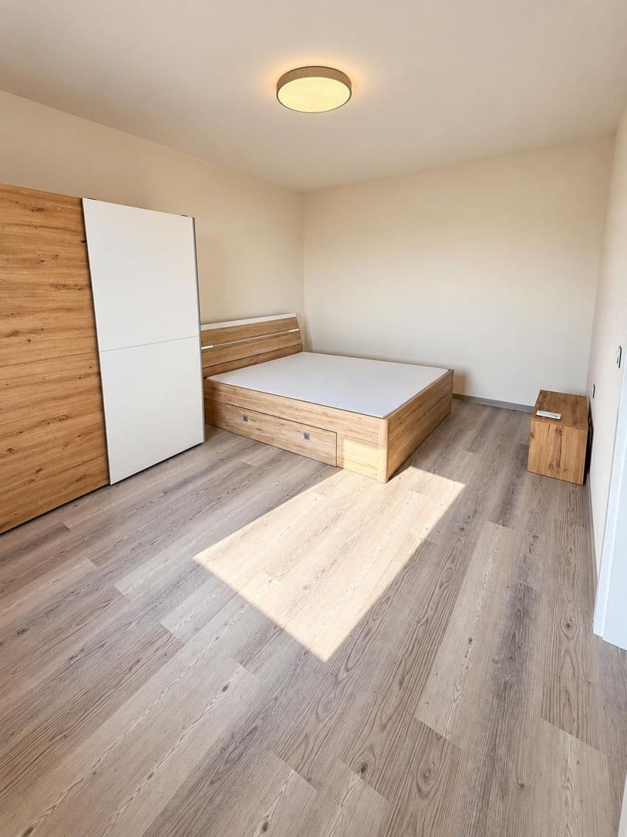 Prenájom bytu 2-izbový 36 m², Železničářská, Česká Lípa, Liberecký kraj Prenájom bytu 2-izbový 36 m², Železničářská, Česká Lípa, Liberecký kraj