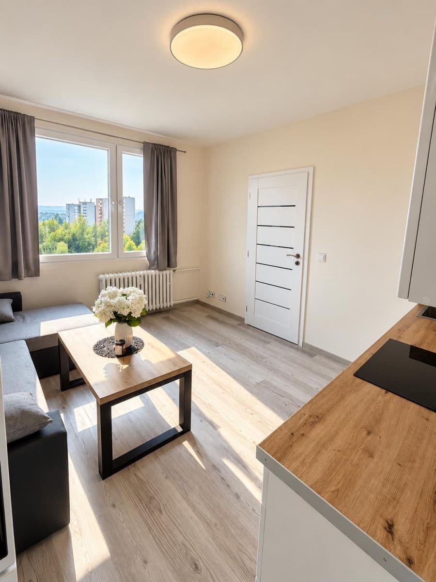 Prenájom bytu 2-izbový 36 m², Železničářská, Česká Lípa, Liberecký kraj Prenájom bytu 2-izbový 36 m², Železničářská, Česká Lípa, Liberecký kraj
