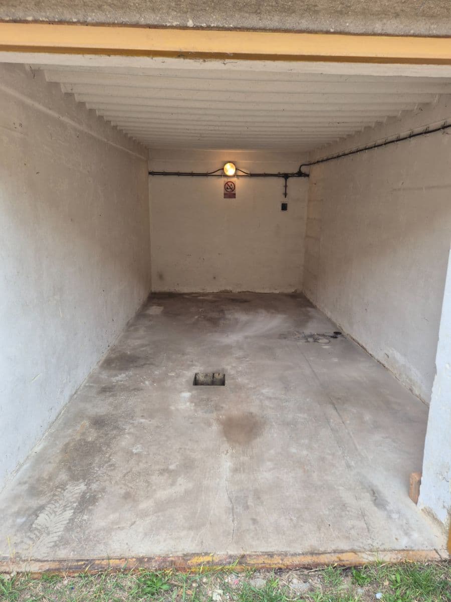Prenájom garáže 18 m², Kotěrova, Brno, Jihomoravský kraj Prenájom garáže 18 m², Kotěrova, Brno, Jihomoravský kraj