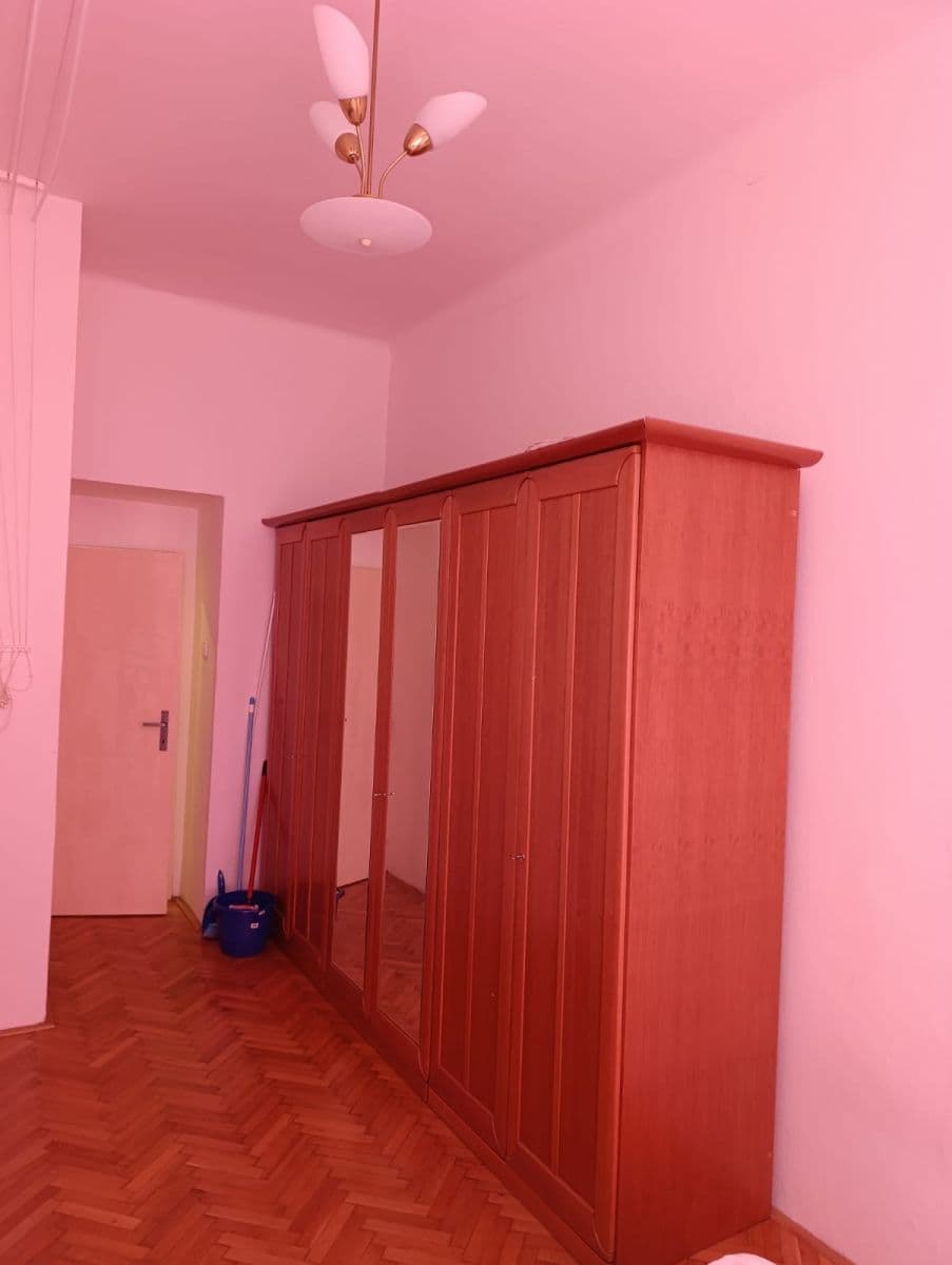Prenájom bytu 2-izbový 43 m², Sudoměřská, Praha, Praha Prenájom bytu 2-izbový 43 m², Sudoměřská, Praha, Praha