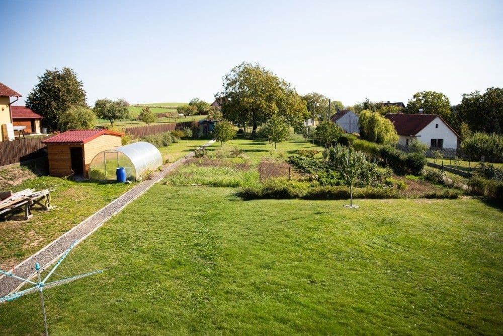 Predaj domu 118 m², pozemok 2.560 m², Postupice, Středočeský kraj Predaj domu 118 m², pozemok 2.560 m², Postupice, Středočeský kraj