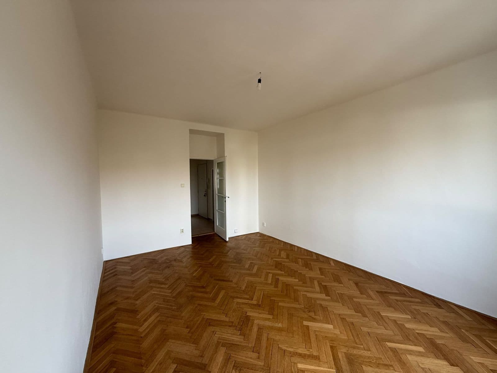 Prenájom bytu 1-izbový 35 m², Ondříčkova, Praha, Praha Prenájom bytu 1-izbový 35 m², Ondříčkova, Praha, Praha