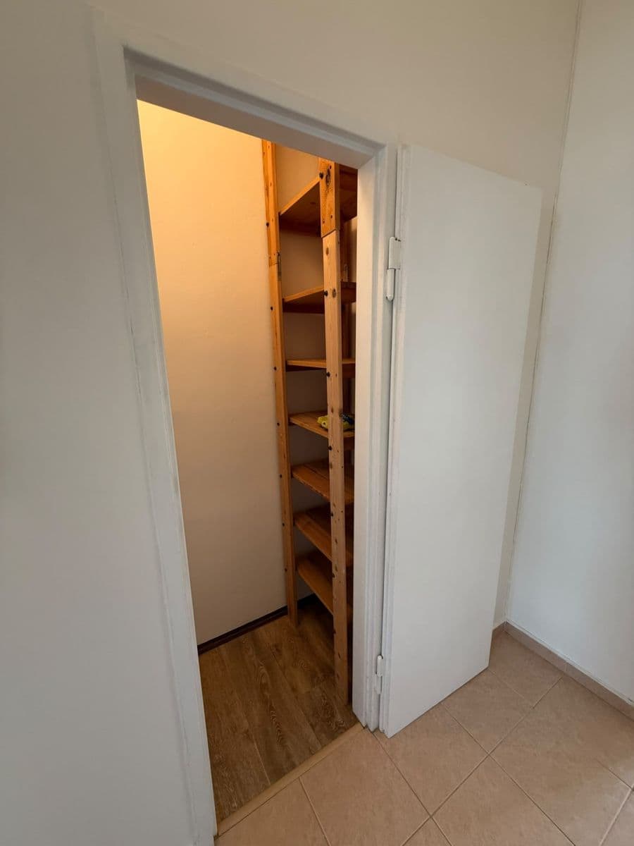 Prenájom bytu 1-izbový 35 m², Ondříčkova, Praha, Praha Prenájom bytu 1-izbový 35 m², Ondříčkova, Praha, Praha