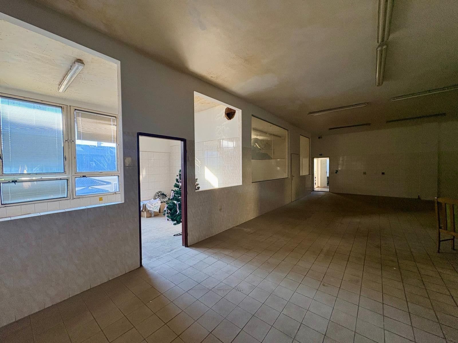 Predaj nebytového priestoru 1.056 m², Na Aleji, Frýdek-Místek, Moravskoslezský kraj Predaj nebytového priestoru 1.056 m², Na Aleji, Frýdek-Místek, Moravskoslezský kraj