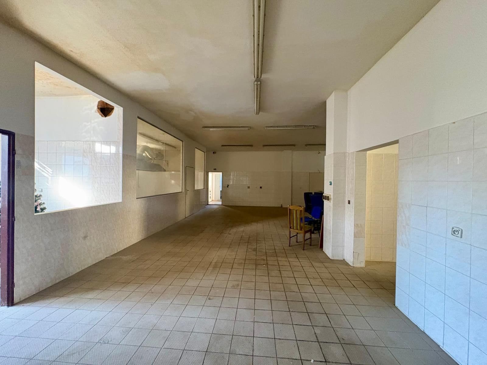 Predaj nebytového priestoru 1.056 m², Na Aleji, Frýdek-Místek, Moravskoslezský kraj Predaj nebytového priestoru 1.056 m², Na Aleji, Frýdek-Místek, Moravskoslezský kraj