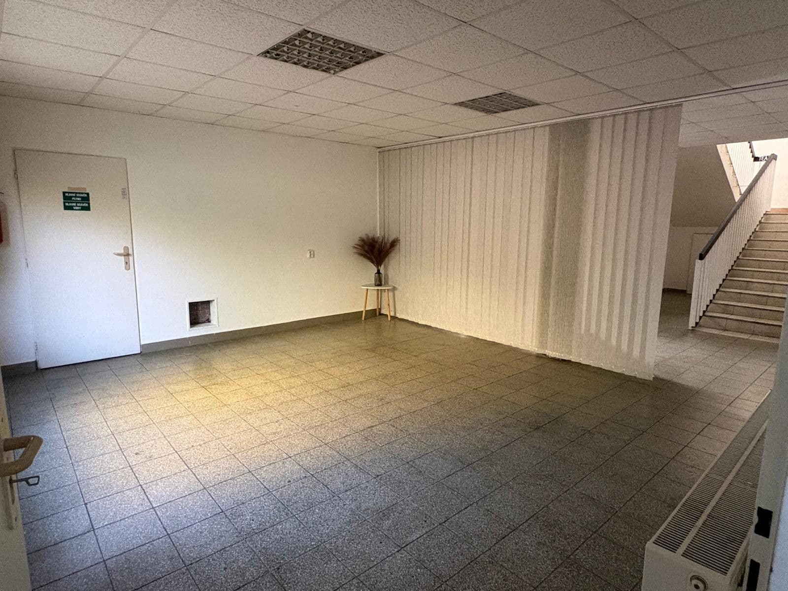 Predaj nebytového priestoru 1.056 m², Na Aleji, Frýdek-Místek, Moravskoslezský kraj Predaj nebytového priestoru 1.056 m², Na Aleji, Frýdek-Místek, Moravskoslezský kraj