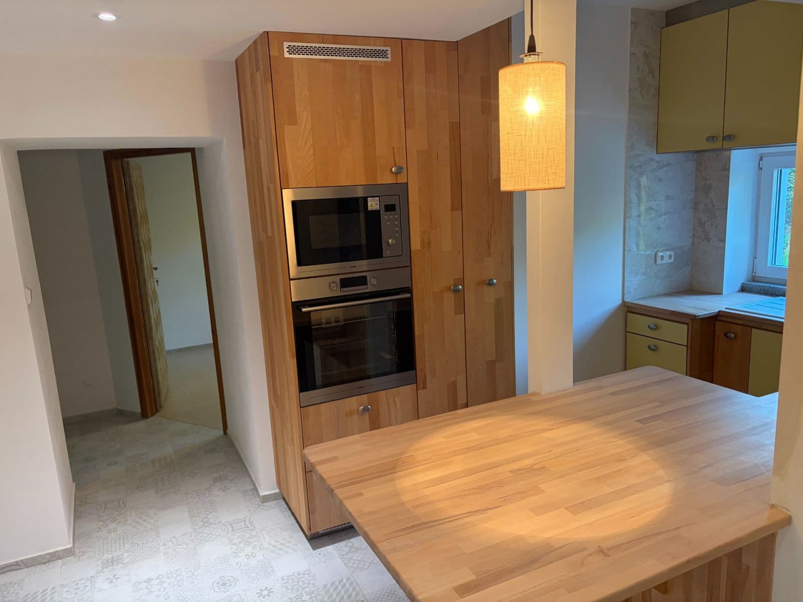 Prenájom bytu 3-izbový 75 m², Krhanice, Středočeský kraj Prenájom bytu 3-izbový 75 m², Krhanice, Středočeský kraj