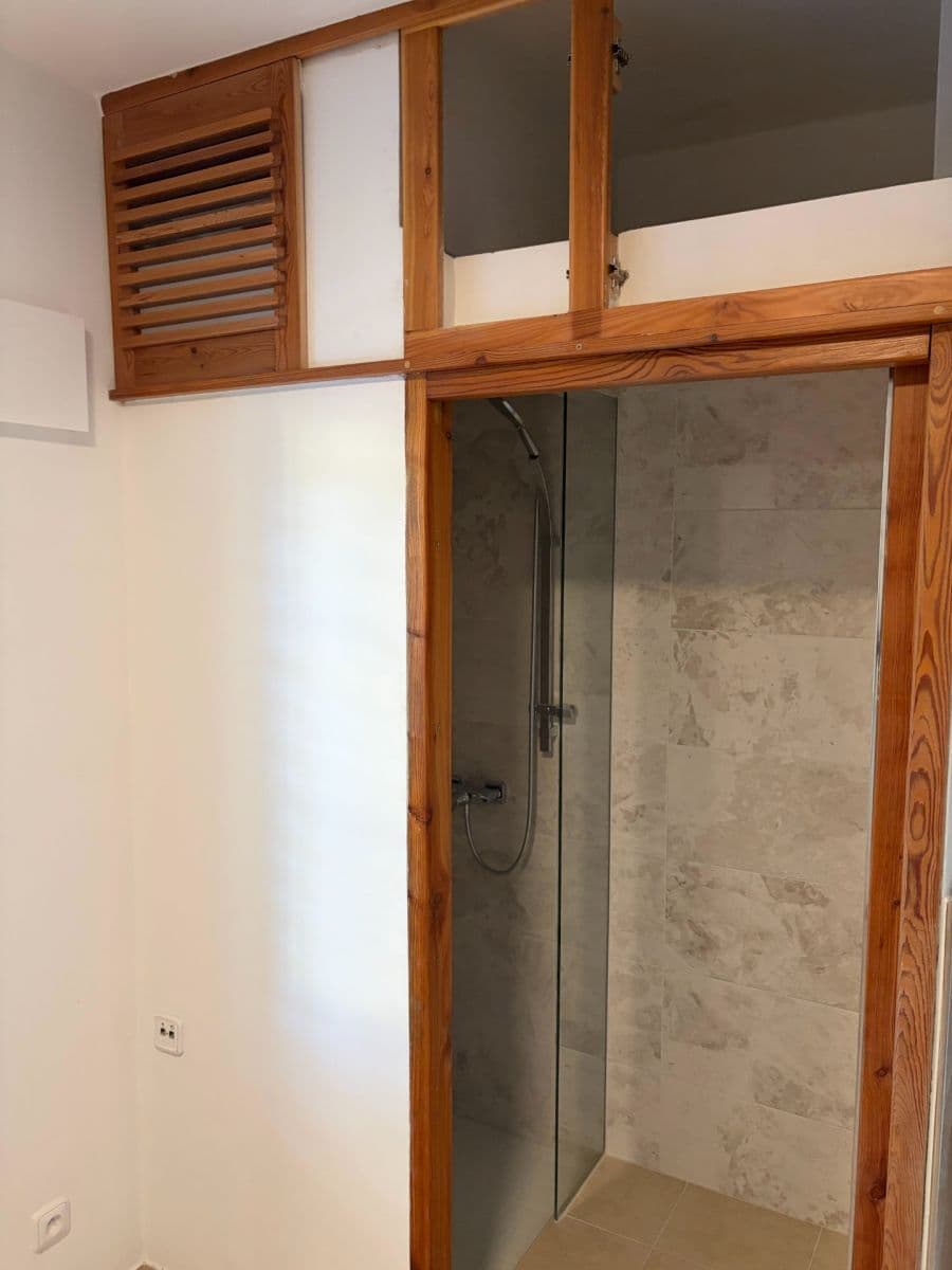 Prenájom bytu 3-izbový 75 m², Krhanice, Středočeský kraj Prenájom bytu 3-izbový 75 m², Krhanice, Středočeský kraj