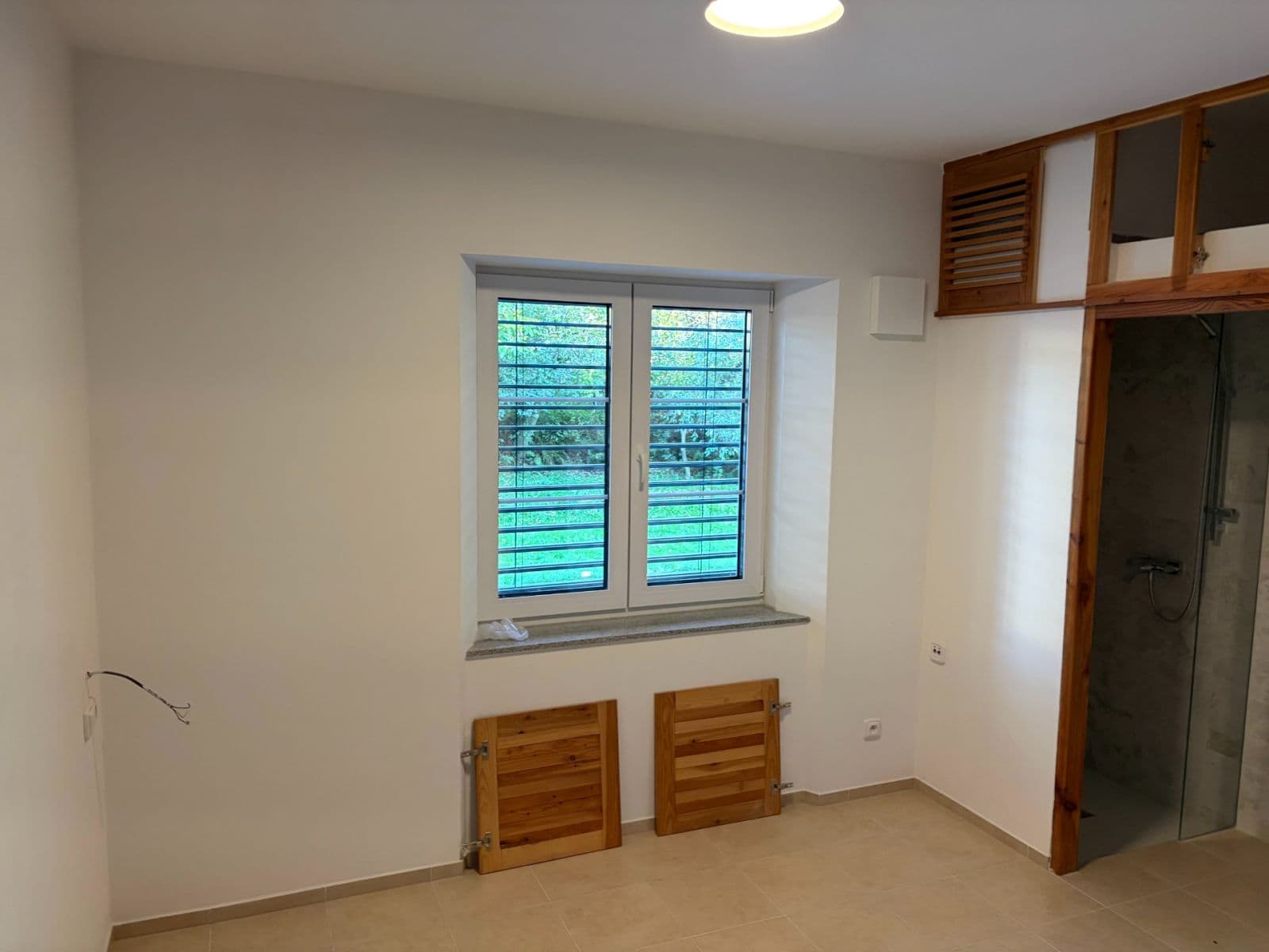 Prenájom bytu 3-izbový 75 m², Krhanice, Středočeský kraj Prenájom bytu 3-izbový 75 m², Krhanice, Středočeský kraj
