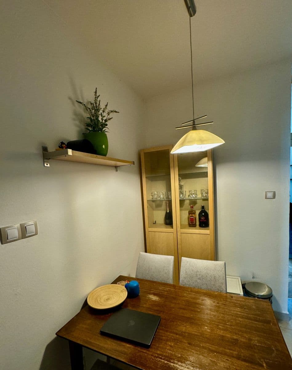 Prenájom bytu 2-izbový 51 m², Pod Terebkou, Praha, Praha Prenájom bytu 2-izbový 51 m², Pod Terebkou, Praha, Praha