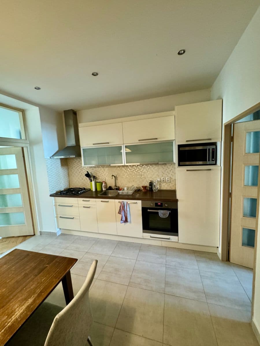 Prenájom bytu 2-izbový 51 m², Pod Terebkou, Praha, Praha Prenájom bytu 2-izbový 51 m², Pod Terebkou, Praha, Praha