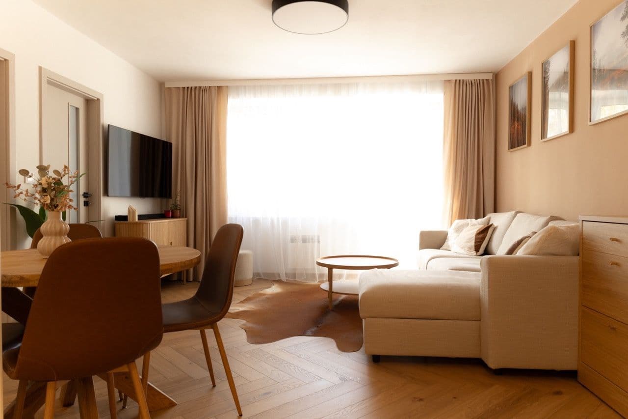Predaj bytu 2-izbový 50 m², Špindlerův Mlýn, Královéhradecký kraj Predaj bytu 2-izbový 50 m², Špindlerův Mlýn, Královéhradecký kraj