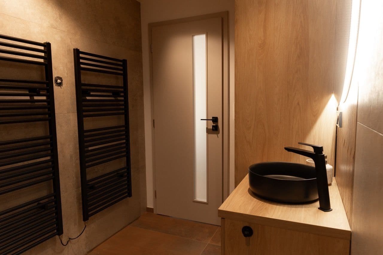 Predaj bytu 2-izbový 50 m², Špindlerův Mlýn, Královéhradecký kraj Predaj bytu 2-izbový 50 m², Špindlerův Mlýn, Královéhradecký kraj