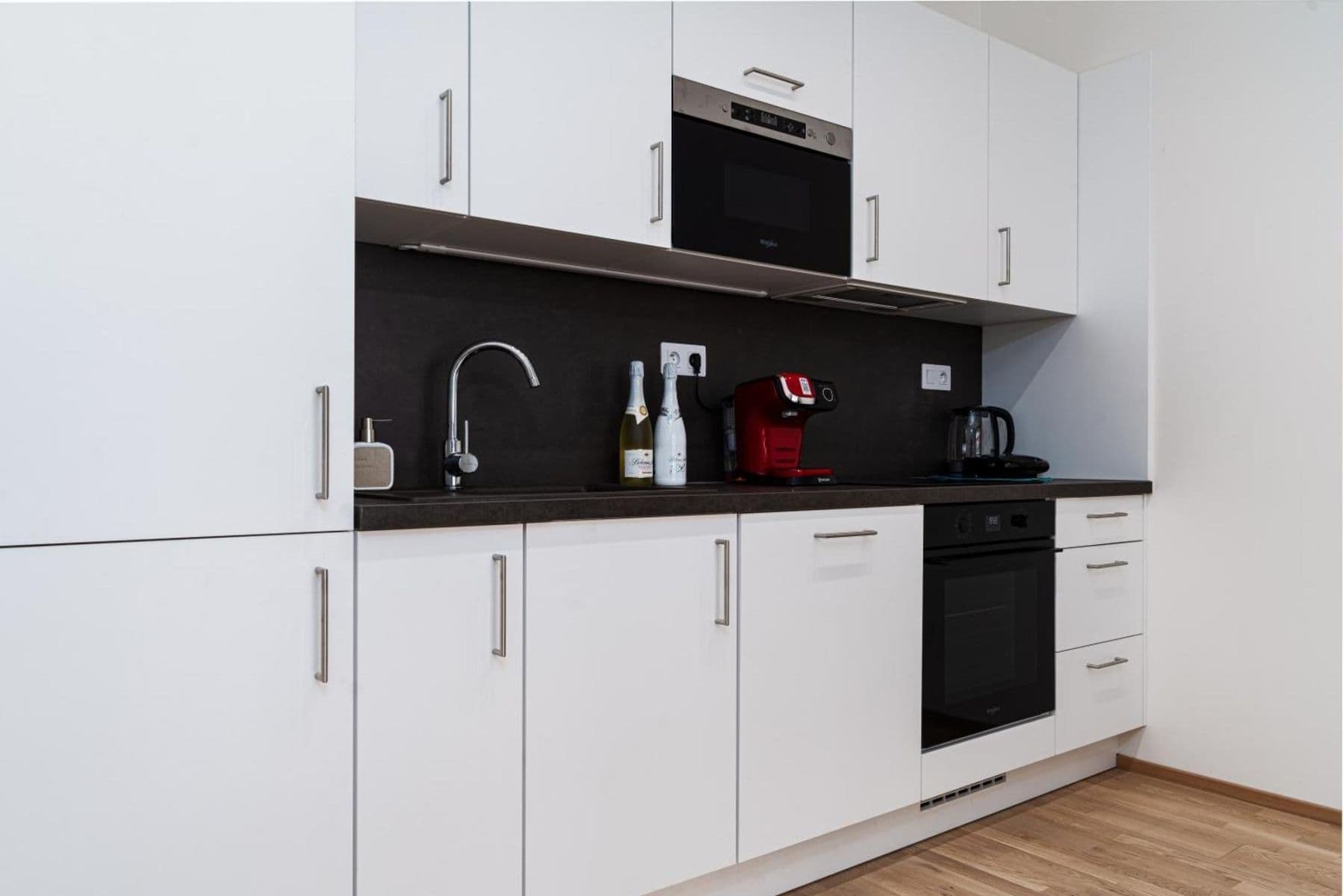 Prenájom bytu 124 m², Albrightové, Praha, Praha Prenájom bytu 124 m², Albrightové, Praha, Praha