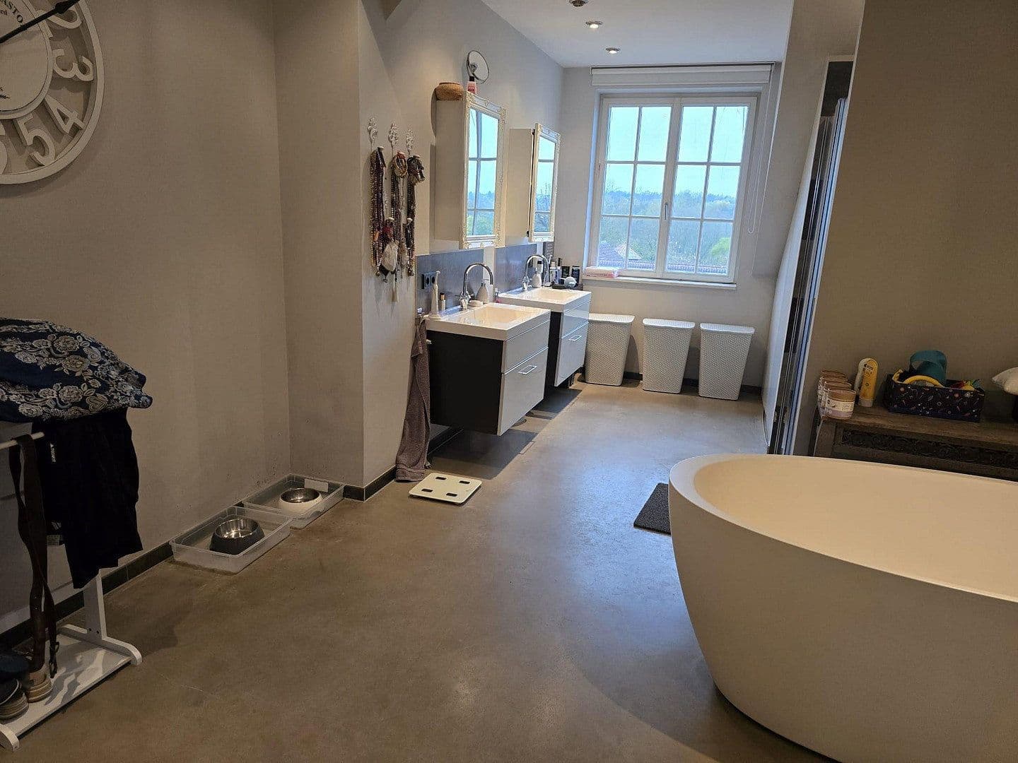 Prenájom bytu 4-izbový 235 m², Am Rosengarten 20, Fulda, Hesensko Prenájom bytu 4-izbový 235 m², Am Rosengarten 20, Fulda, Hesensko