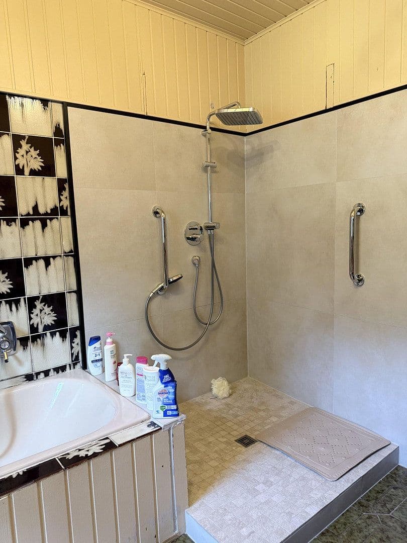 Predaj domu 119 m², pozemok 540 m², Weißenthurm, Porýnie-Falcko Predaj domu 119 m², pozemok 540 m², Weißenthurm, Porýnie-Falcko