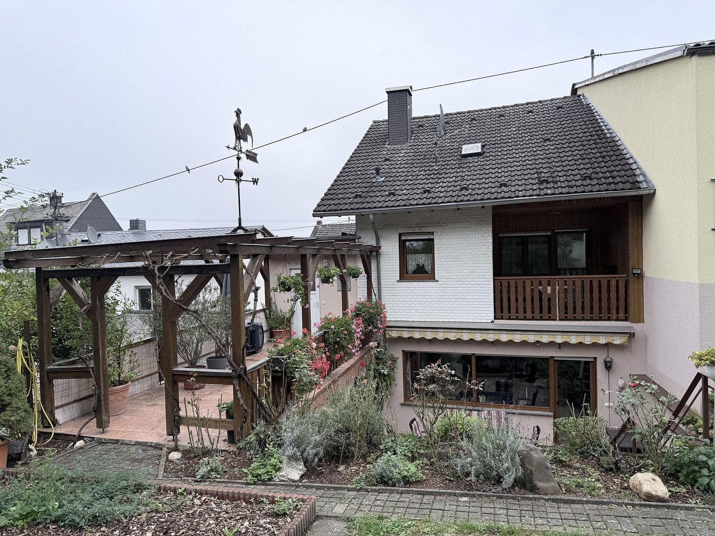 Predaj domu 119 m², pozemok 540 m², Weißenthurm, Porýnie-Falcko Predaj domu 119 m², pozemok 540 m², Weißenthurm, Porýnie-Falcko