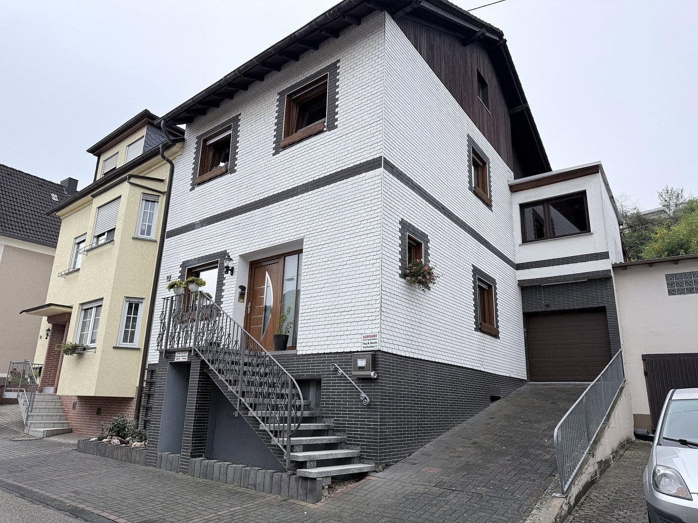 Predaj domu 119 m², pozemok 540 m², Weißenthurm, Porýnie-Falcko Predaj domu 119 m², pozemok 540 m², Weißenthurm, Porýnie-Falcko