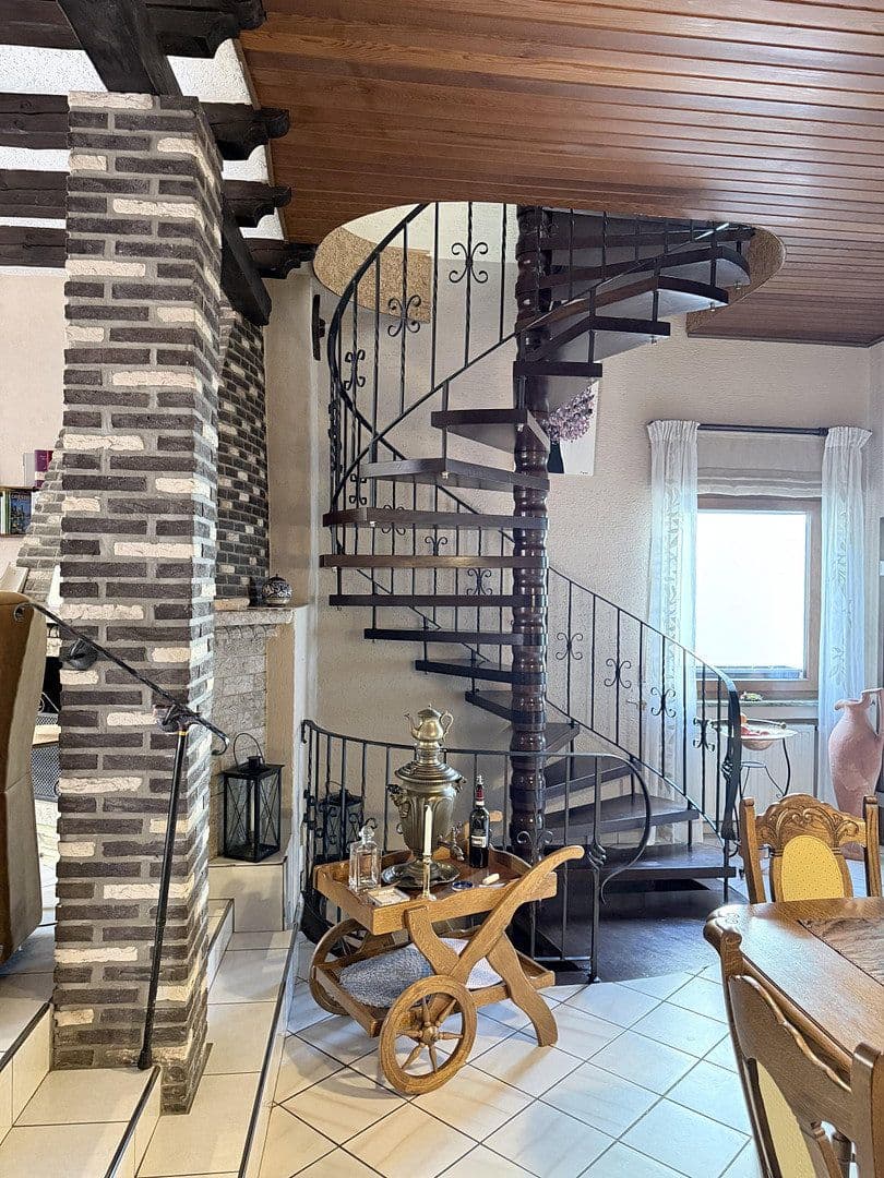 Predaj domu 119 m², pozemok 540 m², Weißenthurm, Porýnie-Falcko Predaj domu 119 m², pozemok 540 m², Weißenthurm, Porýnie-Falcko