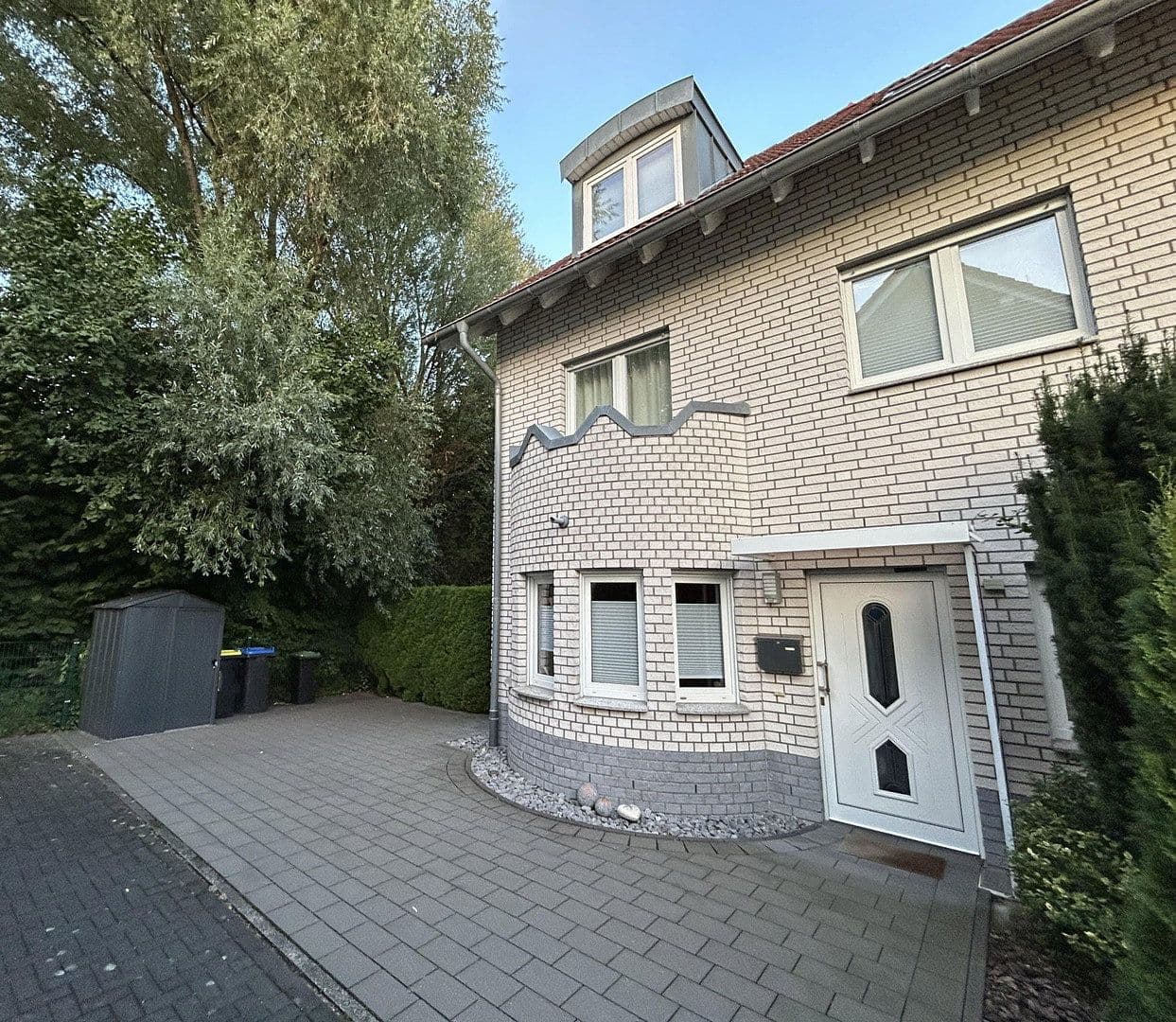 Predaj domu 132 m², pozemok 231 m², Paderborn, Severné Porýnie - Westfálsko Predaj domu 132 m², pozemok 231 m², Paderborn, Severné Porýnie - Westfálsko