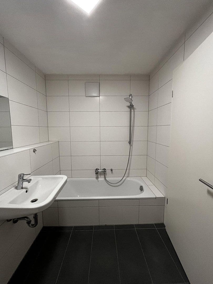 Prenájom bytu 2-izbový 55 m², Albertus-Magnus-Straße 28, Ingolstadt, Bavorsko Prenájom bytu 2-izbový 55 m², Albertus-Magnus-Straße 28, Ingolstadt, Bavorsko