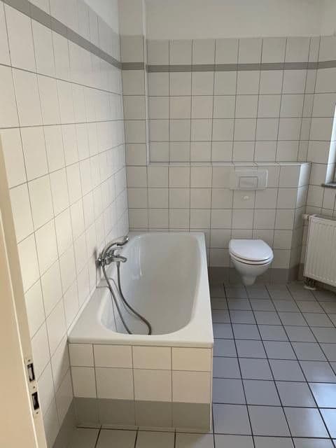 Prenájom bytu 2-izbový 68 m², Falkensee, Brandenbursko Prenájom bytu 2-izbový 68 m², Falkensee, Brandenbursko