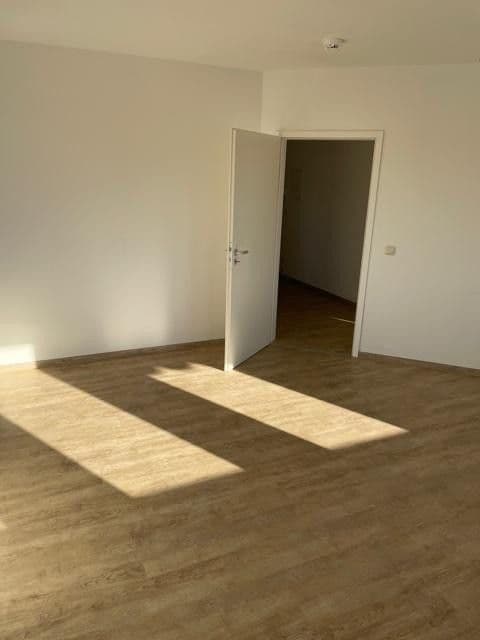 Prenájom bytu 2-izbový 68 m², Falkensee, Brandenbursko Prenájom bytu 2-izbový 68 m², Falkensee, Brandenbursko
