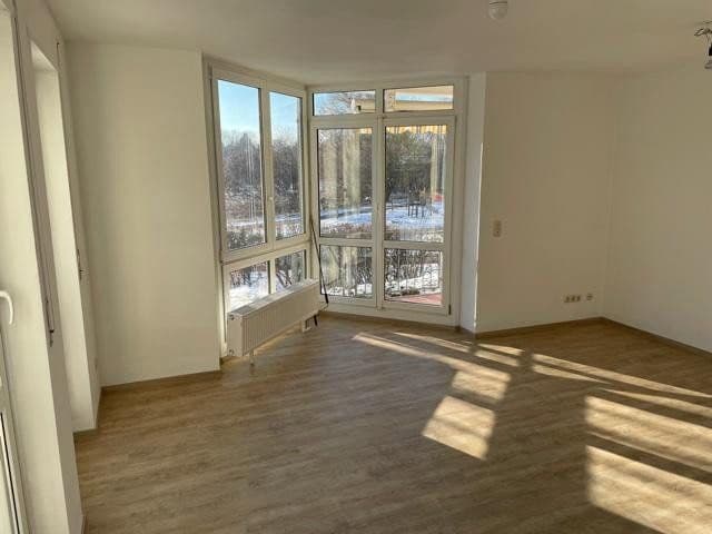 Prenájom bytu 2-izbový 68 m², Falkensee, Brandenbursko Prenájom bytu 2-izbový 68 m², Falkensee, Brandenbursko