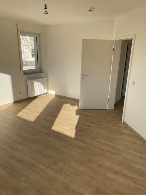 Prenájom bytu 2-izbový 68 m², Falkensee, Brandenbursko Prenájom bytu 2-izbový 68 m², Falkensee, Brandenbursko