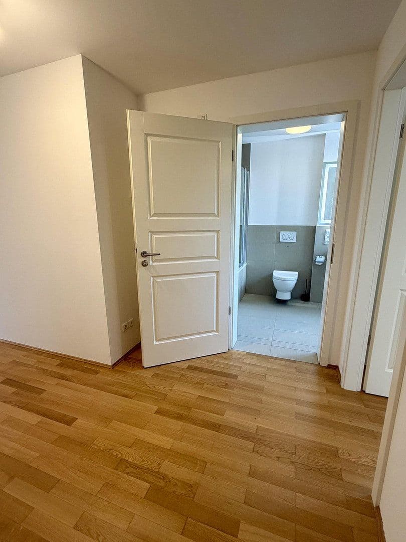 Predaj bytu 2-izbový 56 m², Grossvenedigerstr. 55, München, Bavorsko Predaj bytu 2-izbový 56 m², Grossvenedigerstr. 55, München, Bavorsko