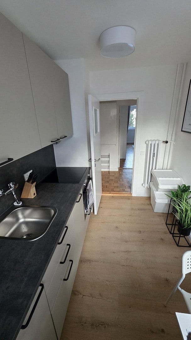 Prenájom bytu 70 m², Themsestraße 13, Berlin, Berlín Prenájom bytu 70 m², Themsestraße 13, Berlin, Berlín