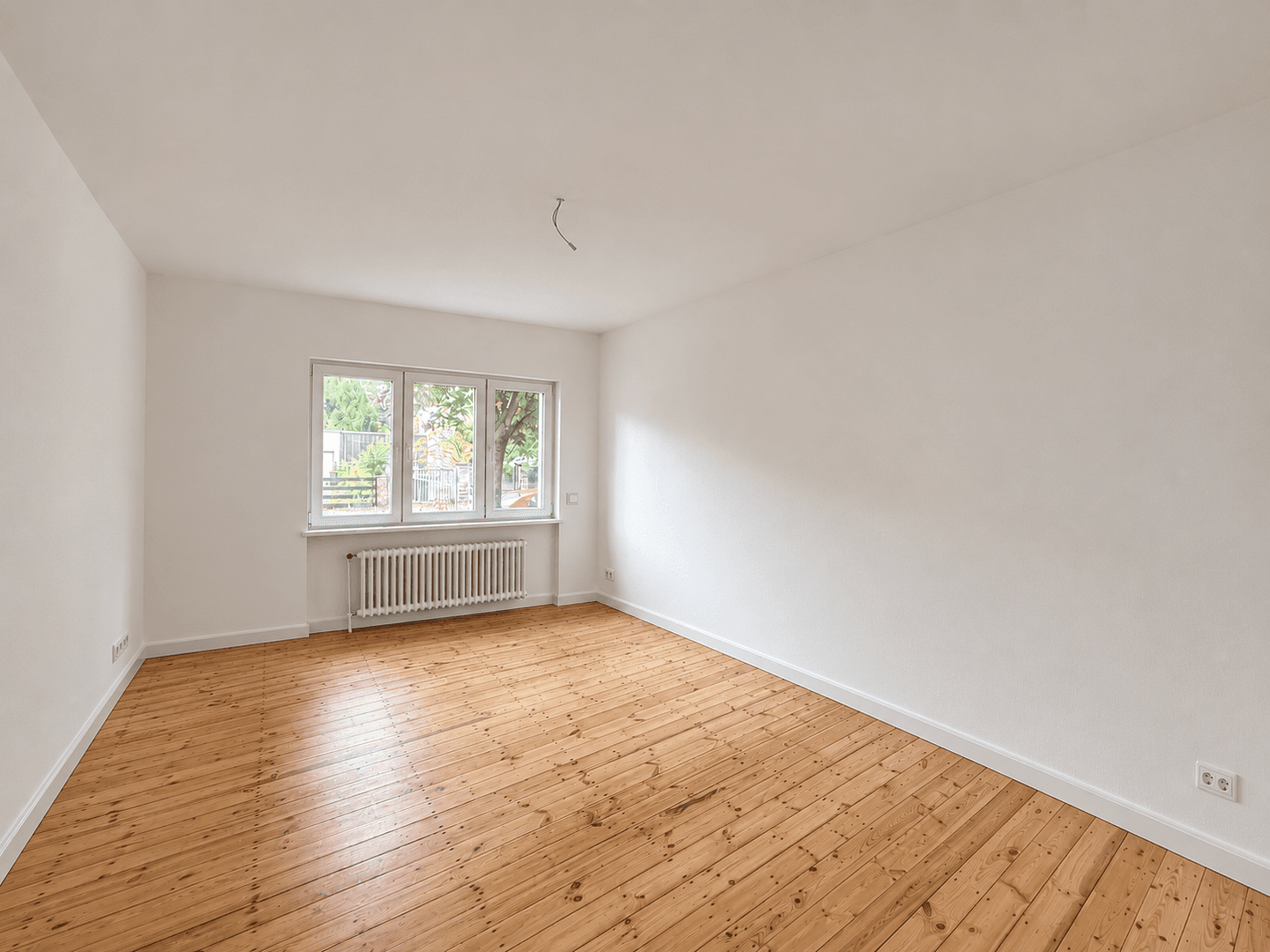 Predaj bytu 3-izbový 62 m², Davoser Straße, Berlin, Berlín Predaj bytu 3-izbový 62 m², Davoser Straße, Berlin, Berlín