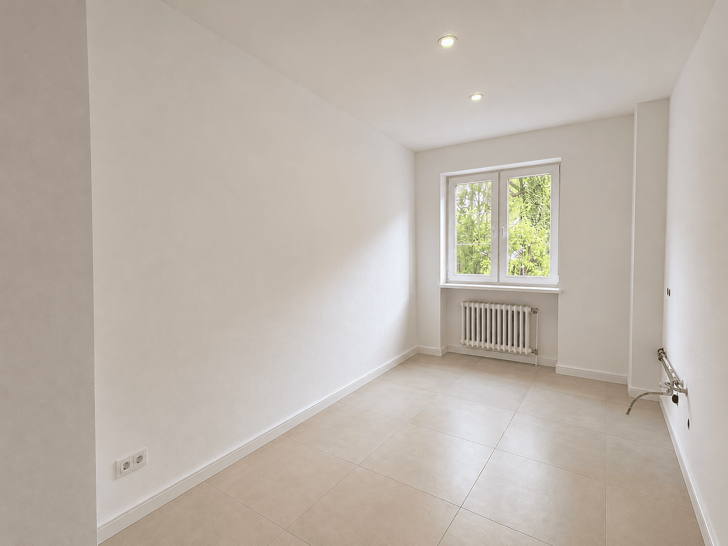 Predaj bytu 3-izbový 62 m², Davoser Straße, Berlin, Berlín Predaj bytu 3-izbový 62 m², Davoser Straße, Berlin, Berlín