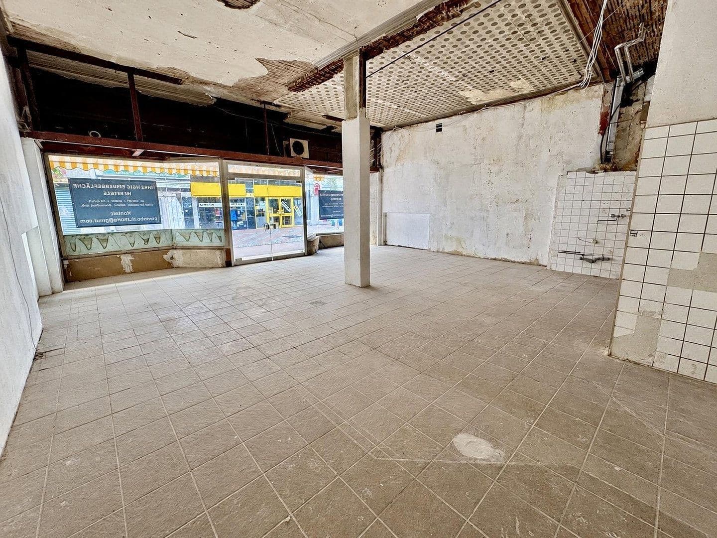 Prenájom nebytového priestoru 130 m², Bochumer Straße 36, Essen, Severné Porýnie - Westfálsko Prenájom nebytového priestoru 130 m², Bochumer Straße 36, Essen, Severné Porýnie - Westfálsko
