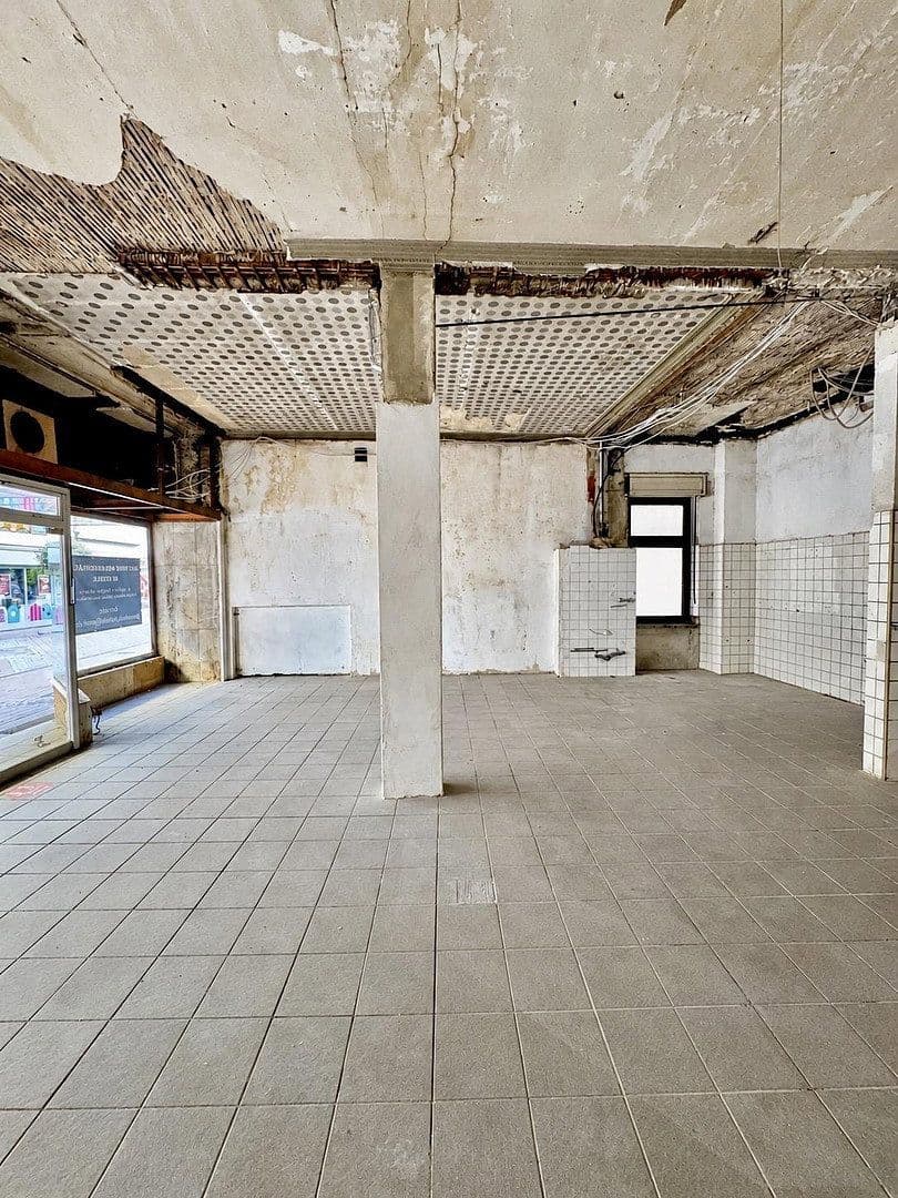 Prenájom nebytového priestoru 130 m², Bochumer Straße 36, Essen, Severné Porýnie - Westfálsko Prenájom nebytového priestoru 130 m², Bochumer Straße 36, Essen, Severné Porýnie - Westfálsko